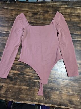 Babaton Mauve-Pink Square Neck Long Sleeve Bodysuit